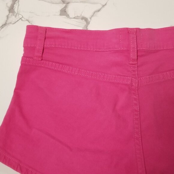 Bright Pink Shorts by Nell Jeans w/Button & Zipper Closure and Front Pockets - Picture 6 of 8